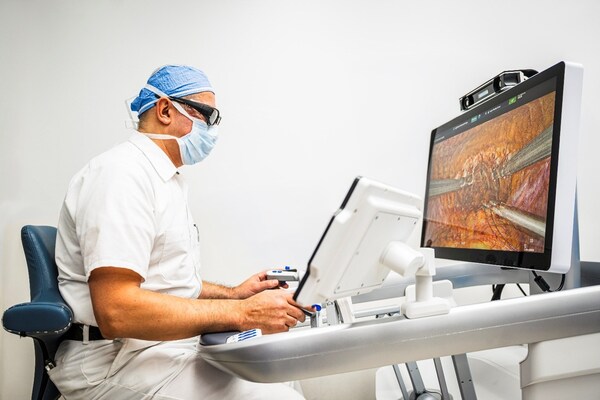 Dr. Jihad Kaouk with the Medtronic Hugo RAS surgical robot at Cleveland Clinic